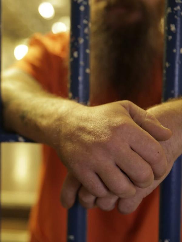 Prisonniers sous haute surveillance