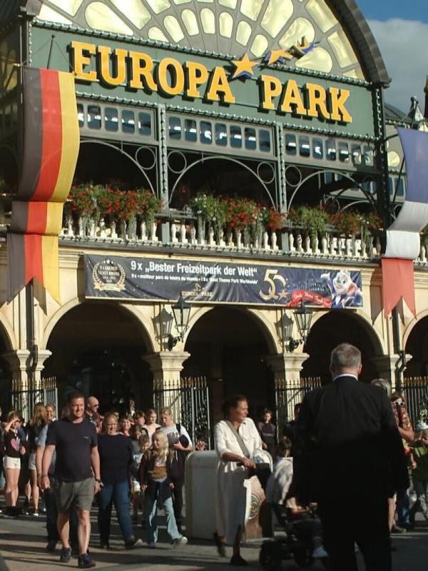 Alles für den Spaß!? 50 Jahre Europapark