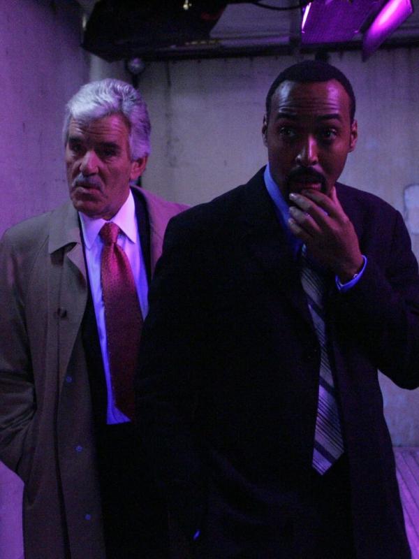 New York, police judiciaire S16 E8