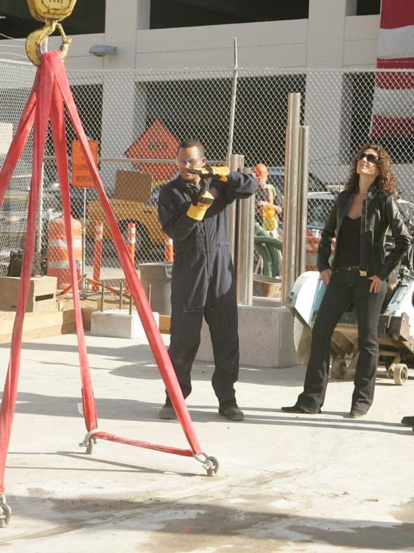 Les experts : Manhattan S6 E10