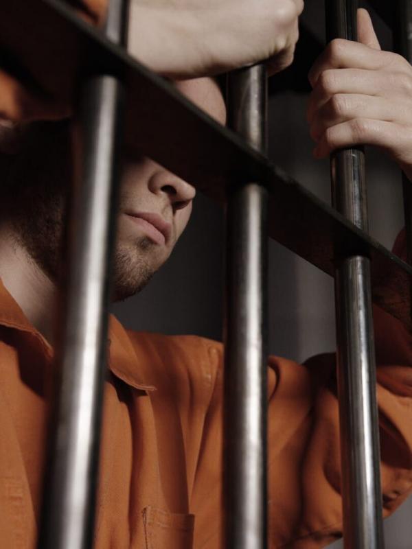 Prisonniers sous haute surveillance