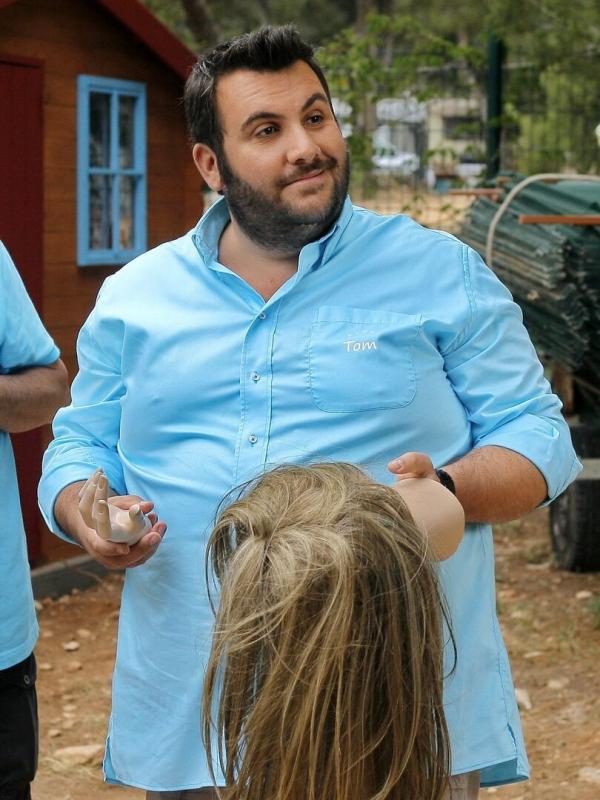 Camping Paradis S6 E1