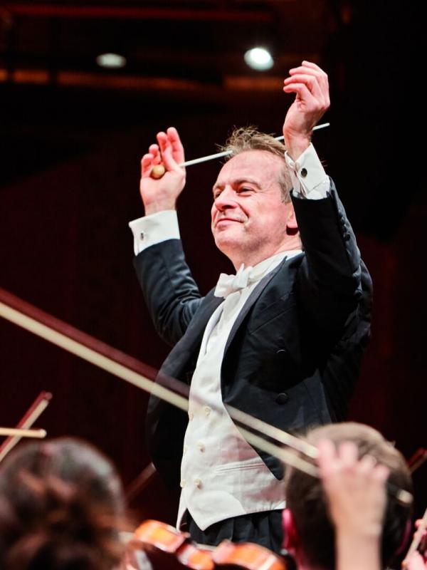 Orchestre de la Suisse romande, Martin Fröst, Jonathan Nott : Mozart, Bruckner