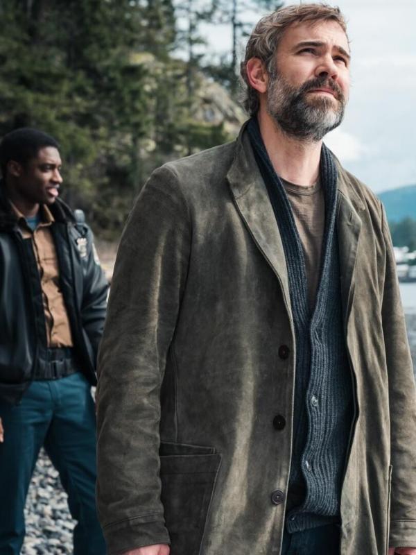 Murder in a Small Town S1 E6